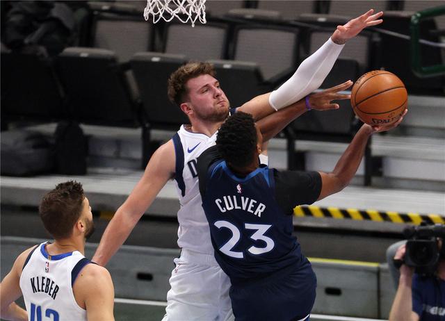 时观察跑位 时观察跑位