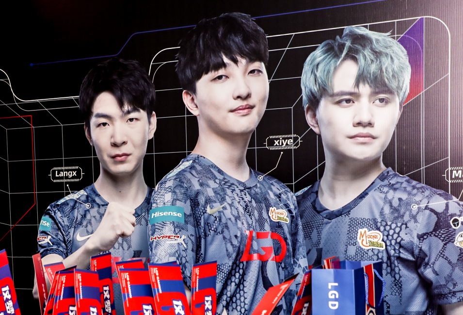 唉！裁掉10分外援，签7分水货，净做傻事，41岁少帅连败欲哭无泪